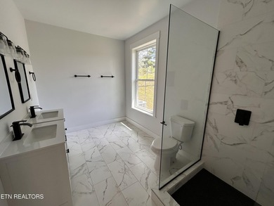 Great new construction in Shiloh Springs Community! This home - photo 11