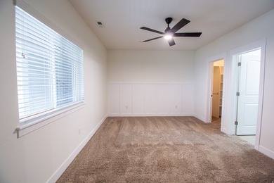 Step into this spacious 3bd 2ba home and be ready to end your - photo 12