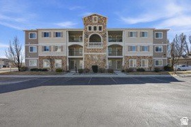 Step into this spacious 3bd 2ba home and be ready to end your - photo 14