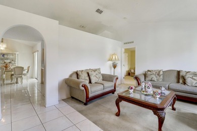 Beautiful 4-bedroom, 2-bath home located in the desirable - photo 15
