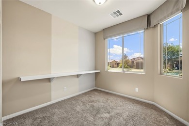 Exquisite Turnkey Retreat - Fully Furnished! This stunning - photo 17