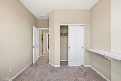 Exquisite Turnkey Retreat - Fully Furnished! This stunning - photo 18