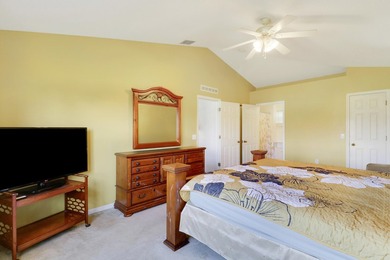 Beautiful 4-bedroom, 2-bath home located in the desirable - photo 19