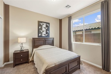 Exquisite Turnkey Retreat - Fully Furnished! This stunning - photo 21