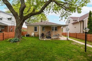 Cute as a button! Just a short distance away from Lake MI - photo 22