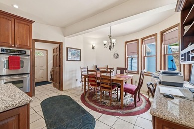 First time on the market, this bespoke 3 bed/3.5 bath modern - photo 7