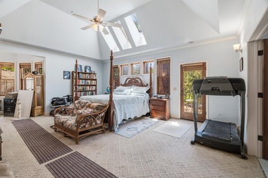 First time on the market, this bespoke 3 bed/3.5 bath modern - photo 9