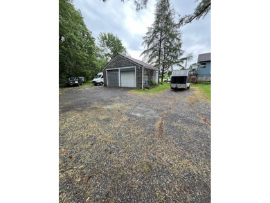 SELLER's ARE MOTIVATED AND SAID MAKE AN OFFER!! A home where the - photo 7