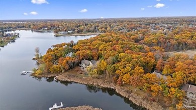 Upper Long Lake Lot For Sale in Bloomfield Hills Michigan