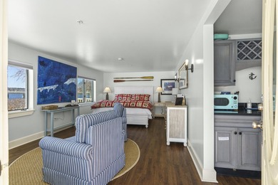 Waterfront Studio -- Fully Furnished, Ground Level Convenience - photo 4