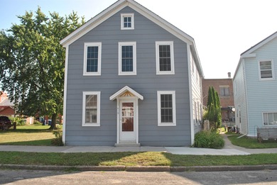 Mississippi River  - Clayton County Home For Sale in Guttenberg Iowa