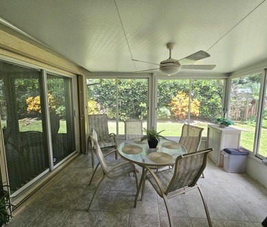Welcome to this charming villa in the Gardens of St Lucie - photo 5