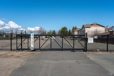 Nearly new industrial or automotive property on acreage in - photo 11