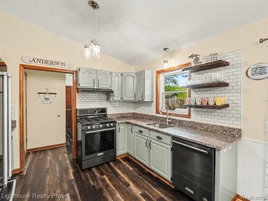 ~~HIGHEST AND BEST DUE BY 5PM Monday, 6/22/26~Meticulously - photo 11