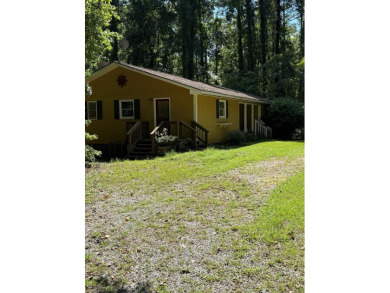 Lake Home For Sale in Eatonton, Georgia