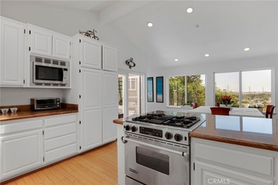 Perched high on a corner lot in Manhattan Beach's desirable Sand - photo 4