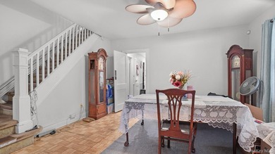 Welcome home! Discover the perfect Blend of space, comfort, and - photo 6
