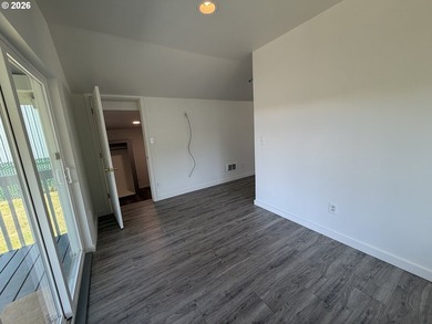 Escape to comfort and adventure in this charming 1-bedroom - photo 11