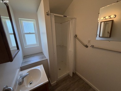 Escape to comfort and adventure in this charming 1-bedroom - photo 14