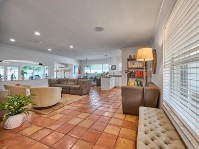Welcome to your charming and bright Royal Oak Hills home in Boca - photo 16