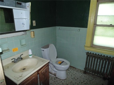 This 4 Bedroom, 2 Bath Colonial was built in 1890. It is being - photo 27