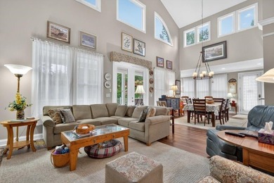 Beautiful big house on a beautiful large lot in a great area on - photo 8