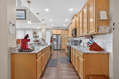 Beautiful big house on a beautiful large lot in a great area on - photo 10