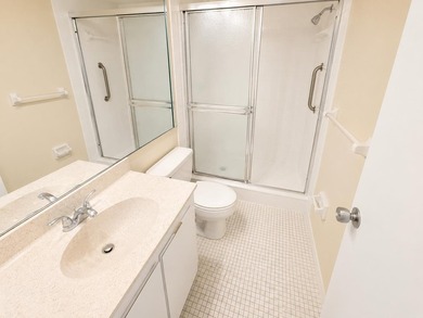 Welcome to this bright and spacious 3-bedroom, 2.5-bath unit - photo 9