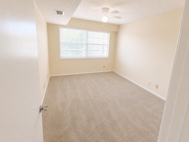 Welcome to this bright and spacious 3-bedroom, 2.5-bath unit - photo 10