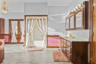 Priced below appraisal, Motivated Seller! This home could easily - photo 46