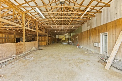 Priced below appraisal, Motivated Seller! This home could easily - photo 53