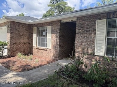 3 BED 2 BATH Single family home located in Hannah Stables. Home - photo 3