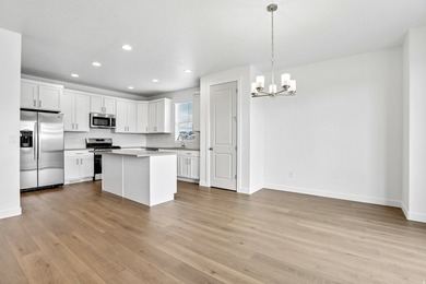 New rambler by Ivory Homes located in Holbrook Farms in Lehi - photo 5
