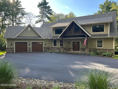 Lake Home For Sale in Paupack, Pennsylvania