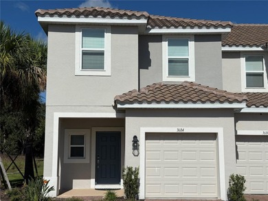 Lake Tohopekaliga Townhome/Townhouse For Sale in Kissimmee Florida