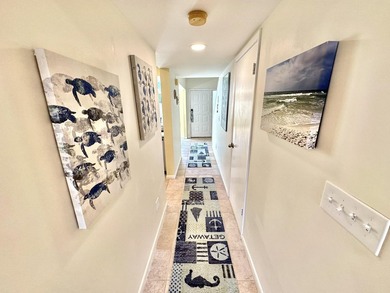This beautiful Beachwalk Villa is being sold fully furnished and - photo 15