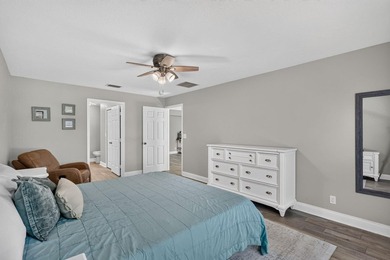 So much to enjoy in this move-in ready 3 Bedroom, 2 Bath, 2 Car - photo 15