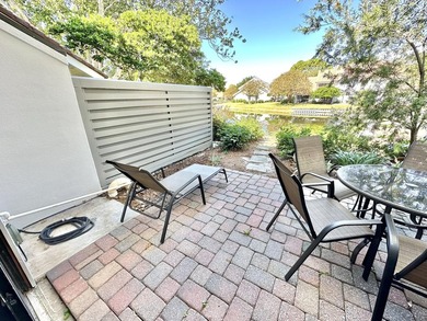 This beautiful Beachwalk Villa is being sold fully furnished and - photo 25