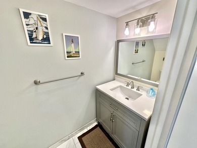 This beautiful Beachwalk Villa is being sold fully furnished and - photo 30