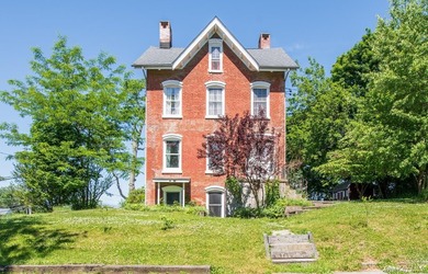 33 Cliff St. is the quintessential Beacon home with timeless - photo 1