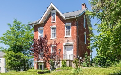 33 Cliff St. is the quintessential Beacon home with timeless - photo 2