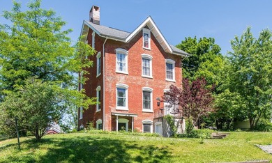 33 Cliff St. is the quintessential Beacon home with timeless - photo 5