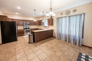 ***$10,000 SELLER ALLOWANCE!*** Use it toward closing costs - photo 3