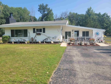 Pratt Lake Home For Sale in Gladwin Michigan