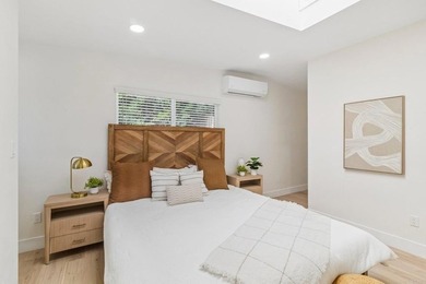 Rare opportunity to own a fully remodeled property in the heart - photo 23
