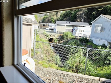 Cute lil park model across the road from the Port of Brookings - photo 26