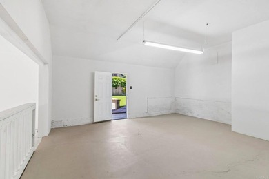 Rare opportunity to own a fully remodeled property in the heart - photo 29