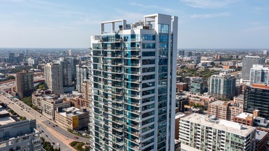 Lake Michigan - Cook County Condo For Sale in Chicago Illinois