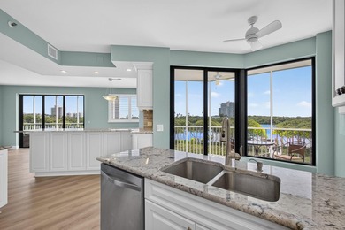 Enjoy over 1,460 sq. ft. of beautifully renovated Intracoastal - photo 5