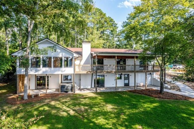 Lake Home For Sale in Eatonton, Georgia